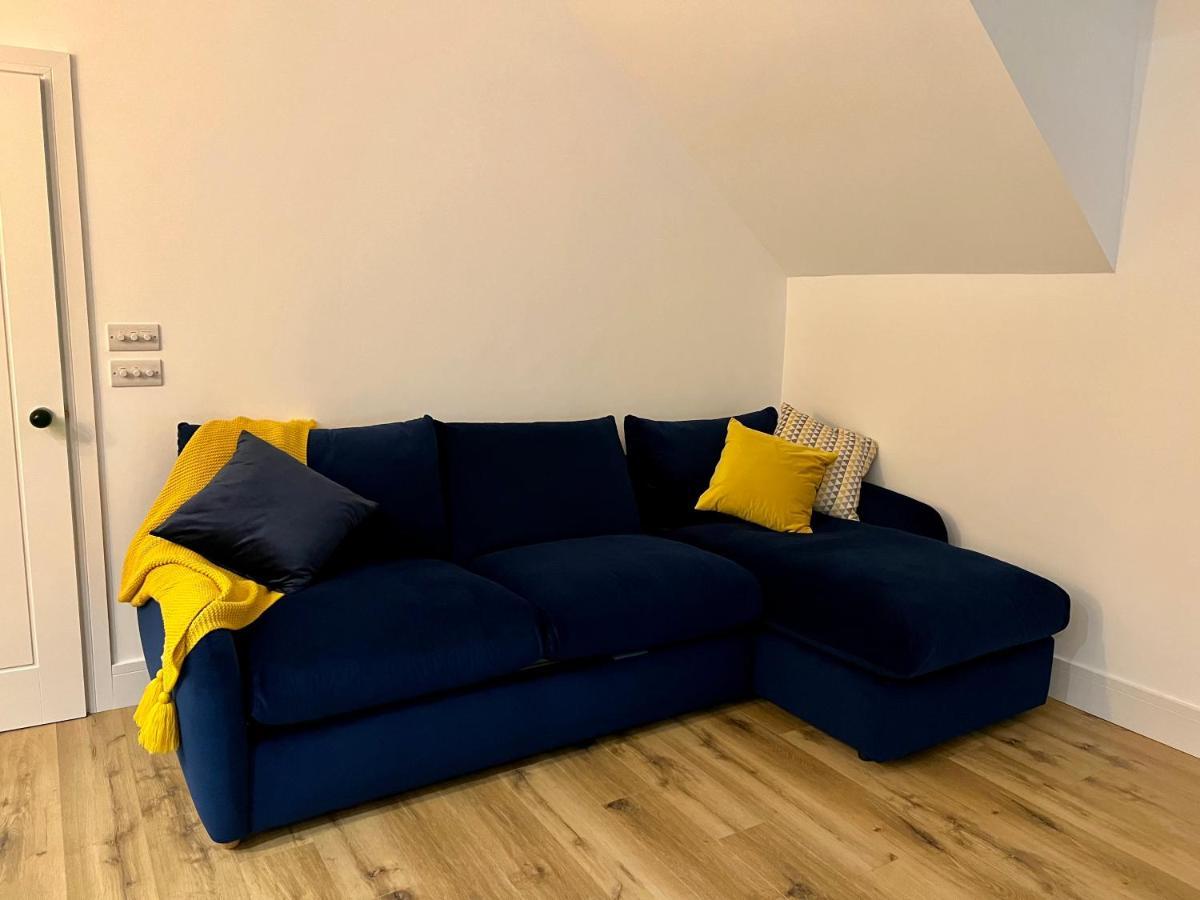 Apple Tree Apartment Hensol Extérieur photo